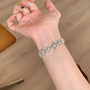 Elegant Floral Bracelet & adjustable ring set